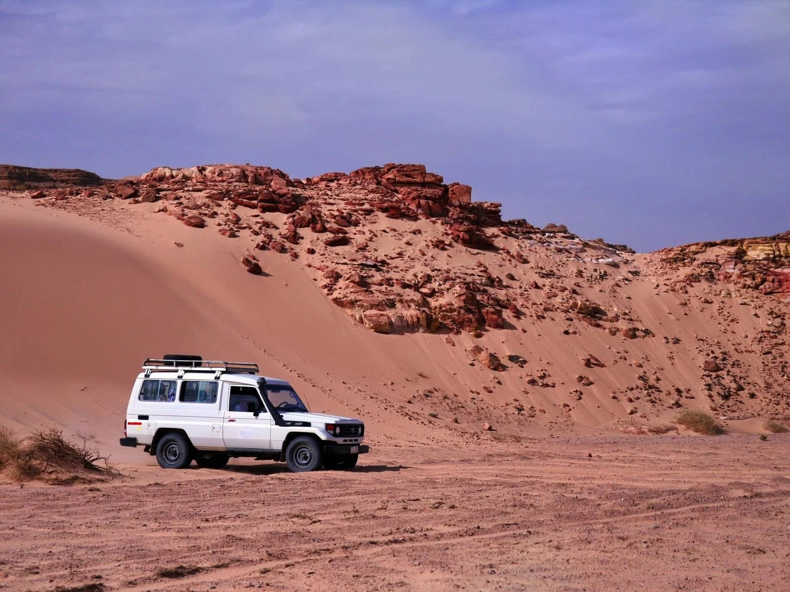 from el gouna and hurghada 6 hour sunset desert tour - Image 5