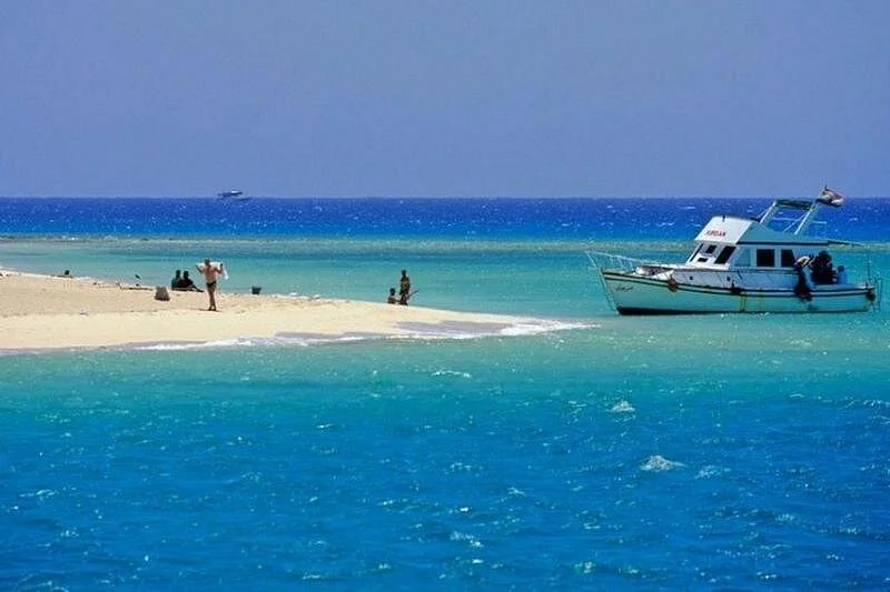 snorkeling cruise from hurghada to mahmaya giftun islands - Image 4