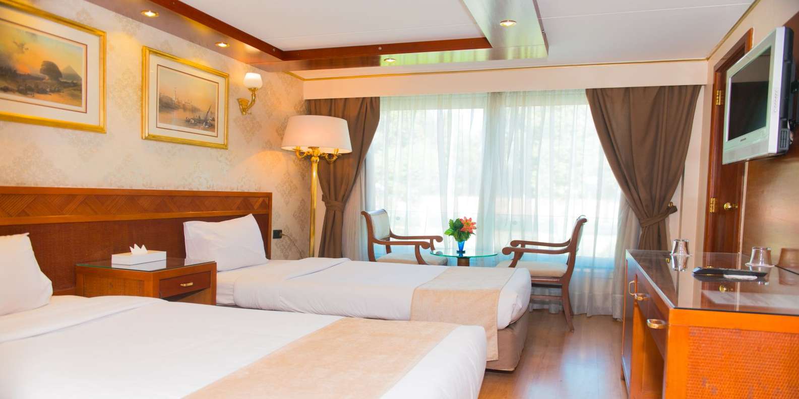 From Aswan: Overnight Nile Cruise to Luxor with Meals