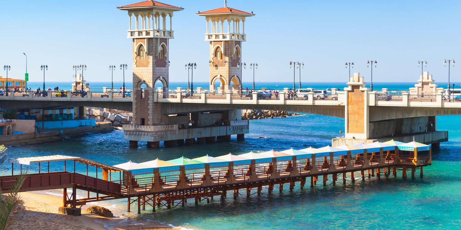 Cairo: Alexandria Day Tour to Library & Qaitbay Citadel