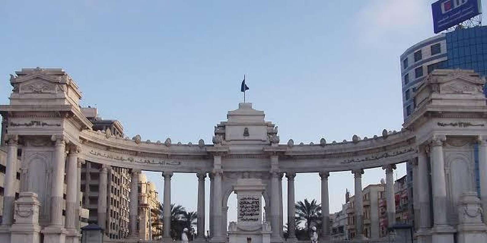 Cairo: Alexandria Day Tour to Library & Qaitbay Citadel