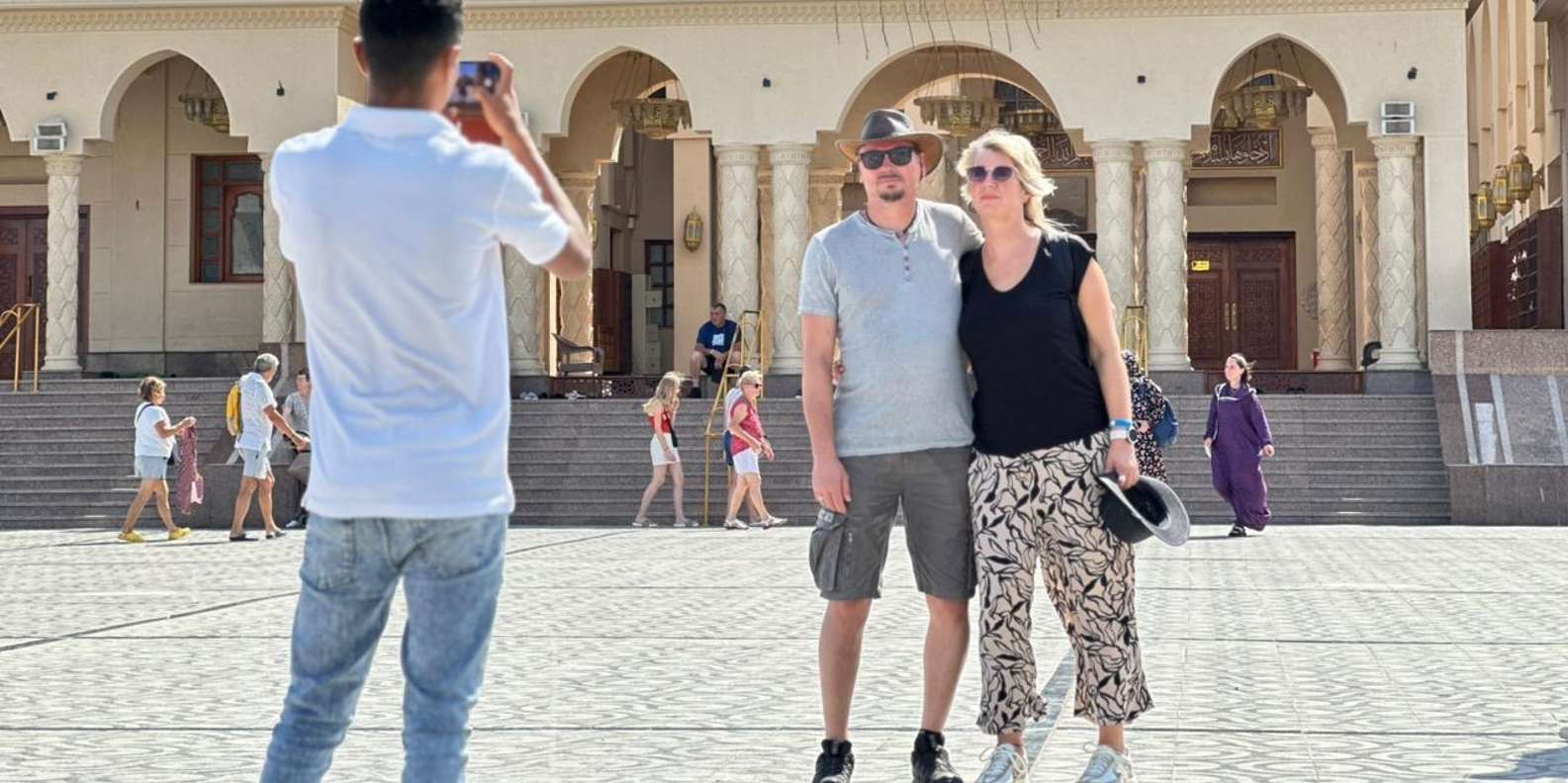 Hurghada: Guided City Tour with Local Market Stop