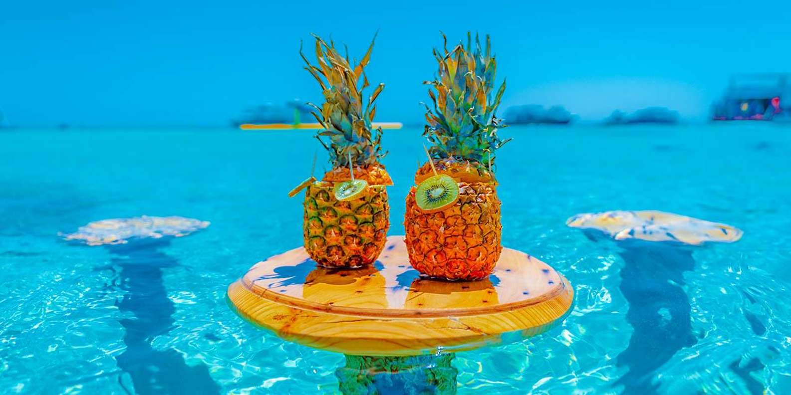 Hurghada: Hula Hula Cruise with Lunch, Massage & Snorkelling