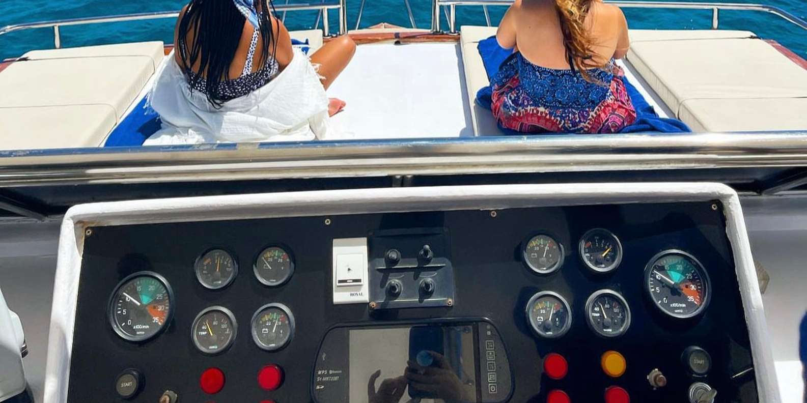 Hurghada: Luxury Yacht Trip with Crew and Chef