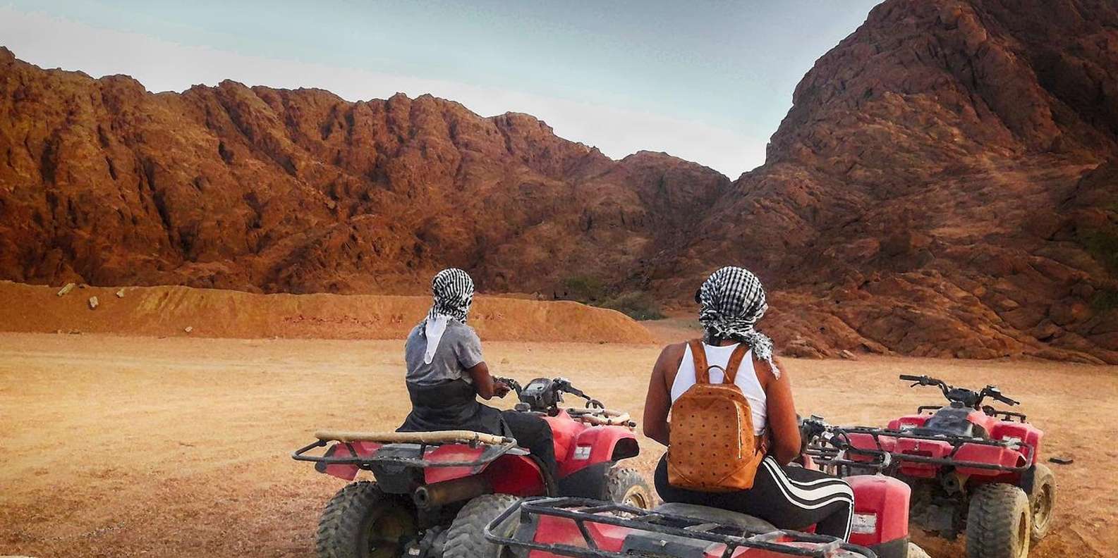 Hurghada: Desert Quad, Camel Ride, Dinner & Stargazing