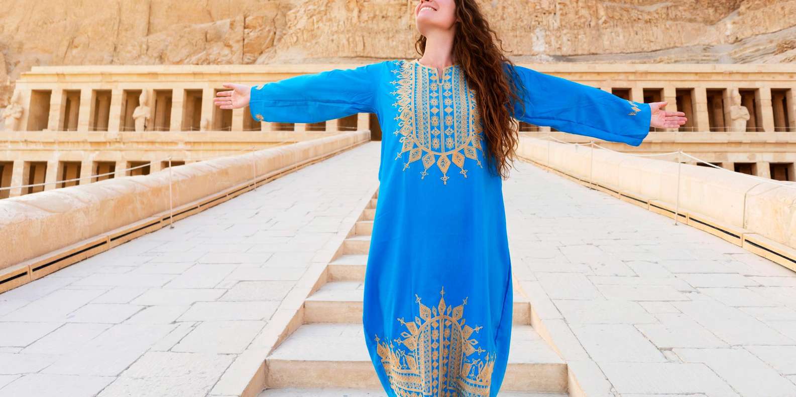 Hurghada: Small-Group Luxor Highlights & Balloon Tour