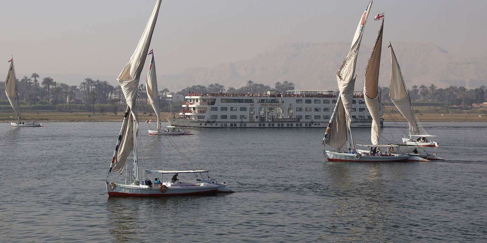 Luxor: Sunset Felucca Boat Trip with Hotel Pickup