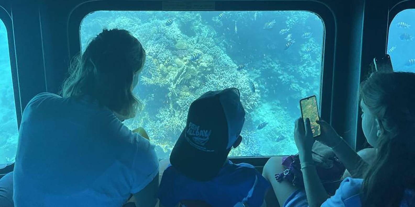 Makadi Bay: Royal Seascope Semi-Submarine Cruise & Snorkel