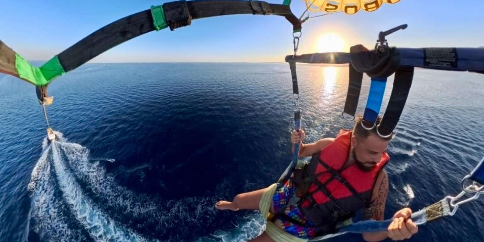Sharm El Sheikh: Red Sea Parasailing Experience