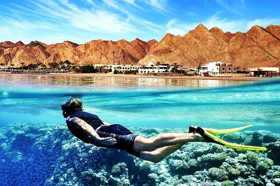 red sea snorkeling day trip by boat from hurghada - Image 1