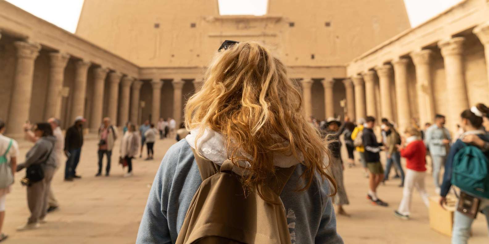 Aswan: Edfu & Kom Ombo Day Tour with Luxor Transfer