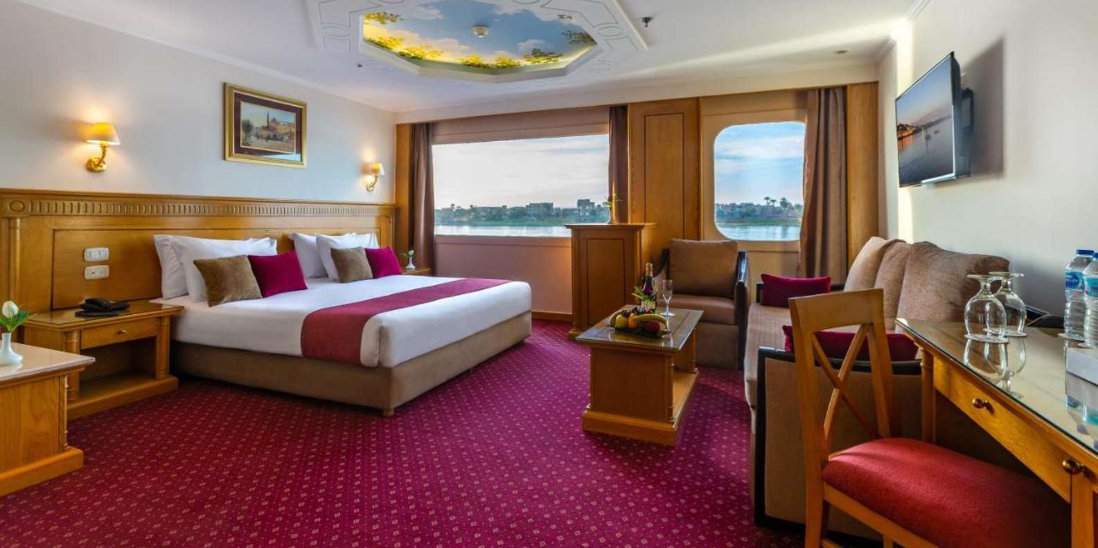 From Aswan: Overnight Nile Cruise to Luxor with Meals