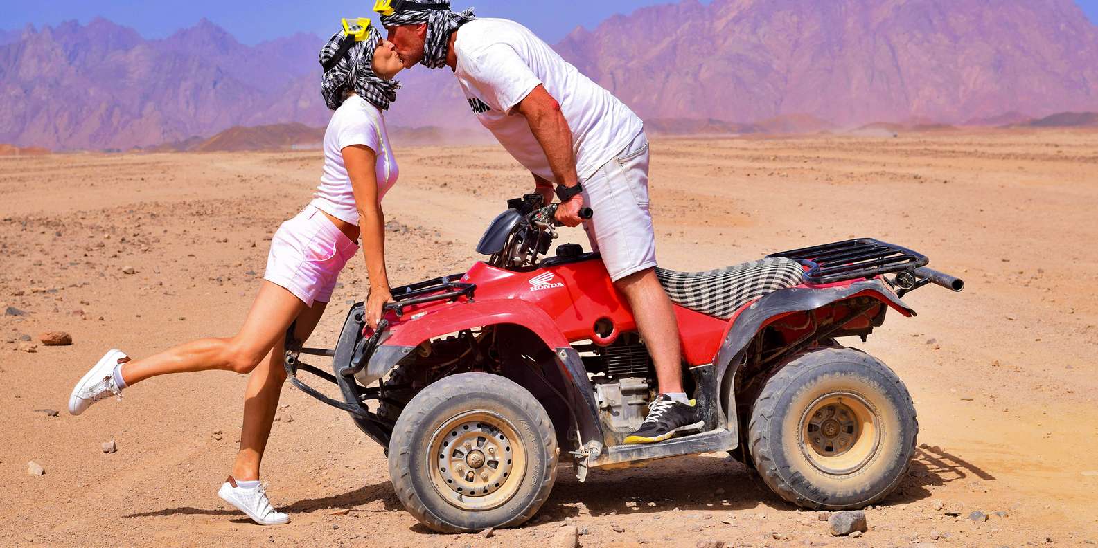 Hurghada: Safari Jeep, Quad, Buggy, Camel Ride & BBQ