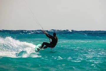 4 Days Adventure Kite Surfing for 12-Hours & transfer - Hurghada - Image 1