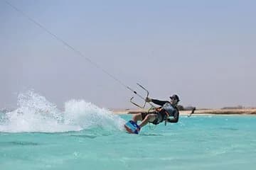 Unleash the Thrill 3-Days Kite Surfing Adventure - Hurghada - Image 1